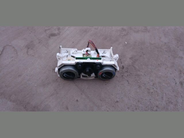 bontott SUZUKI LIANA Fűtéskapcsoló (manuális klímás)