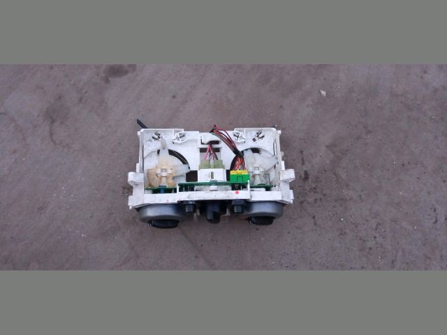 bontott SUZUKI LIANA Fűtéskapcsoló (manuális klímás)