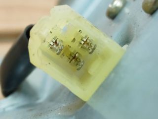 bontott SUZUKI LIANA Hátsó Ablaktörlő Motor