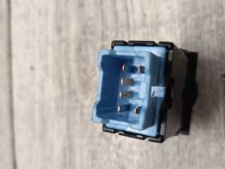 bontott SUZUKI LIANA Hátsó Ködzárófény Kapcsoló