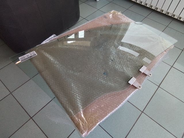 bontott SUZUKI LIANA Jobb első Ablak