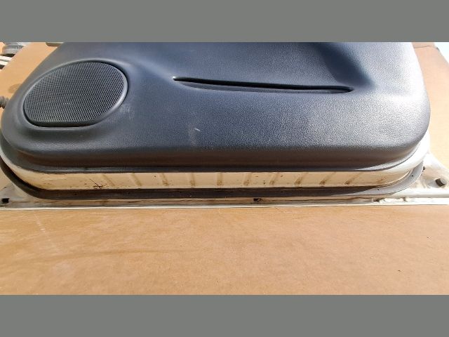 bontott SUZUKI LIANA Jobb első Ajtó (Részeivel)