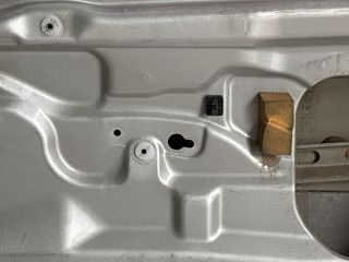 bontott SUZUKI LIANA Jobb első Ajtó (Üres lemez)