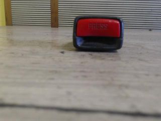 bontott SUZUKI LIANA Jobb első Biztonsági Öv Csat