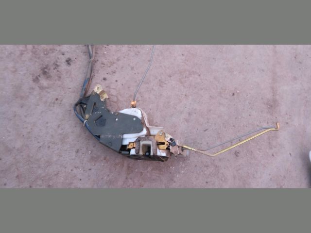 bontott SUZUKI LIANA Jobb első Központizár Motor