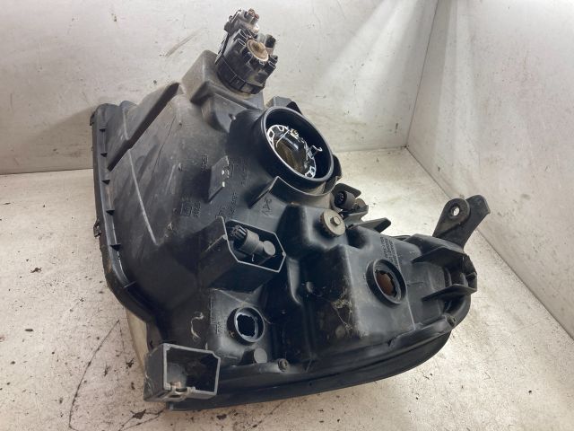 bontott SUZUKI LIANA Jobb Fényszóró