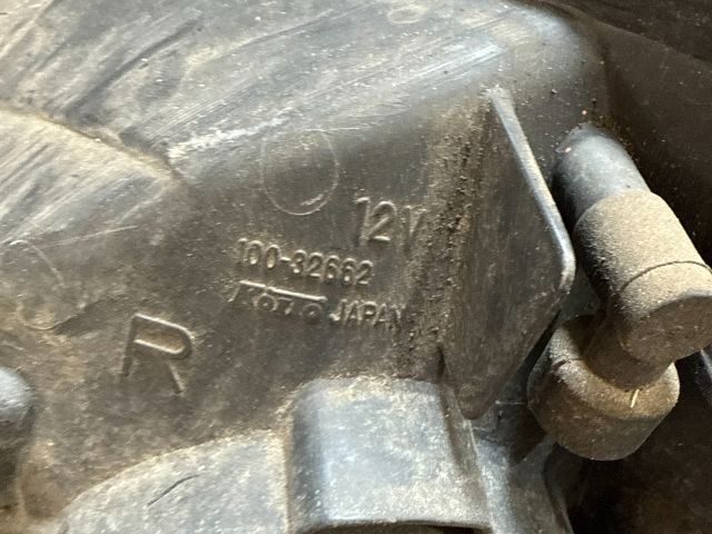 bontott SUZUKI LIANA Jobb Fényszóró