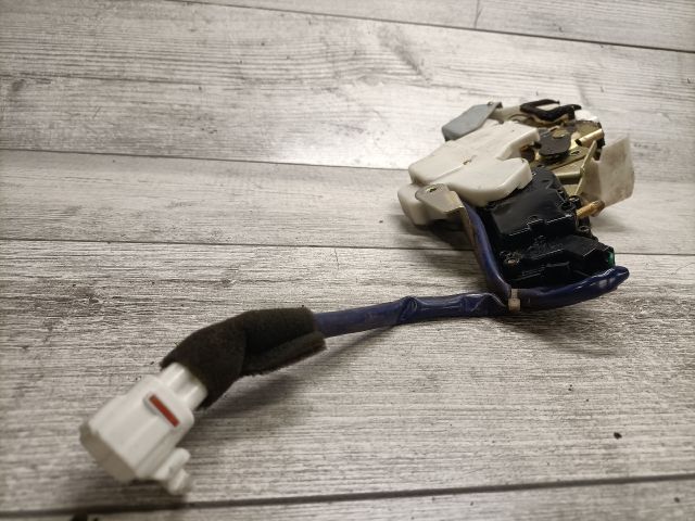 bontott SUZUKI LIANA Jobb hátsó Ajtózár