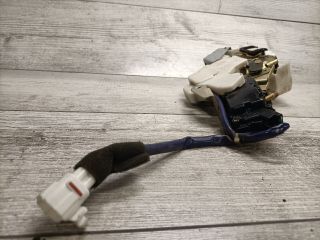 bontott SUZUKI LIANA Jobb hátsó Ajtózár