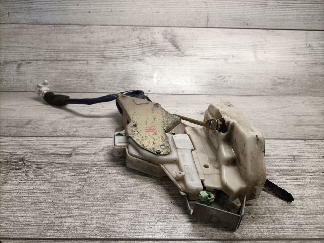 bontott SUZUKI LIANA Jobb hátsó Ajtózár