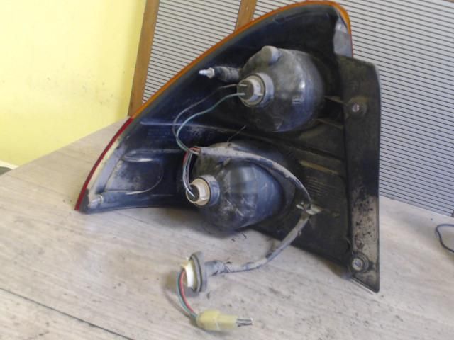 bontott SUZUKI LIANA Jobb Hátsó Lámpa