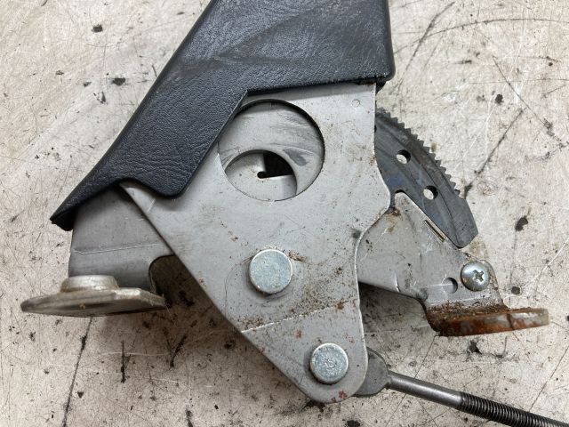 bontott SUZUKI LIANA Kézifék Kar