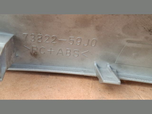 bontott SUZUKI LIANA Középső Műszerfal Díszléc