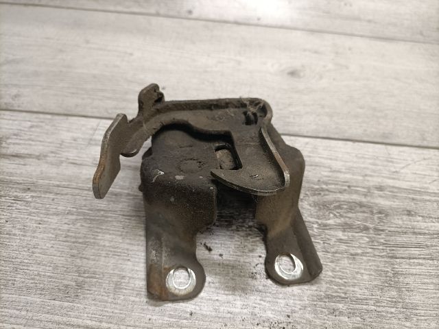 bontott SUZUKI LIANA Motorháztető Zárszerkezet