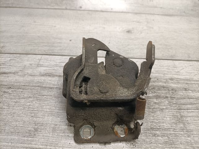 bontott SUZUKI LIANA Motorháztető Zárszerkezet