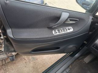 bontott SUZUKI LIANA Padlószőnyeg