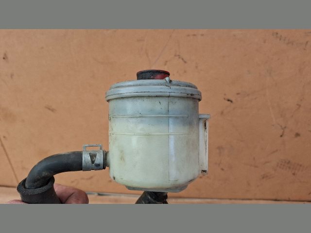 bontott SUZUKI LIANA Szervóolaj Tartály