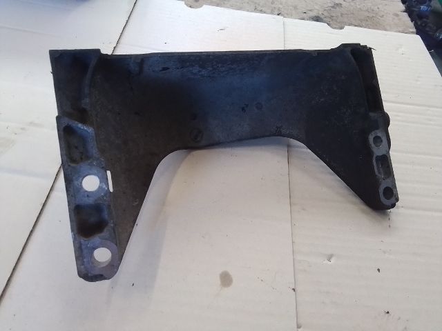 bontott SUZUKI LIANA Tartó Bak