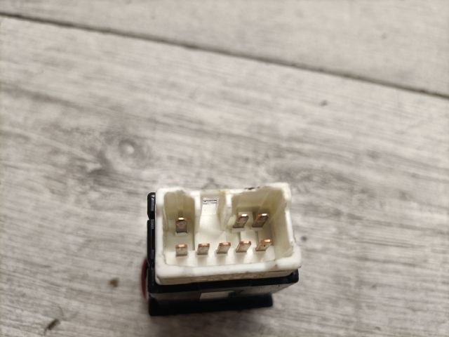 bontott SUZUKI LIANA Vészvillogó Kapcsoló