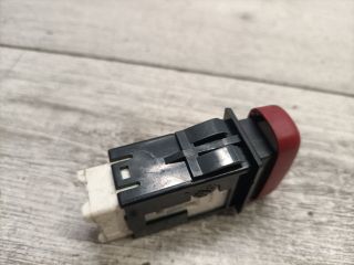 bontott SUZUKI LIANA Vészvillogó Kapcsoló