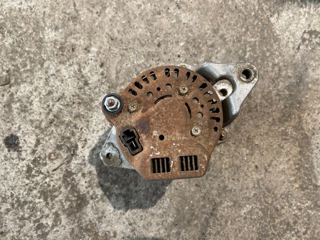 bontott SUZUKI MARUTI Generátor