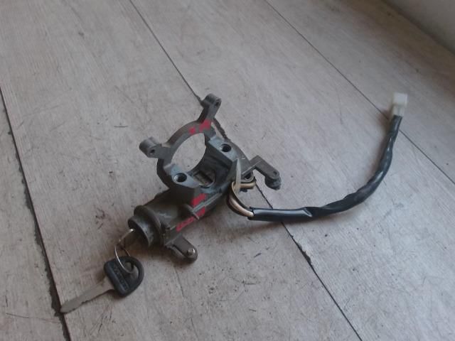 bontott SUZUKI MARUTI Gyújtáskapcsoló