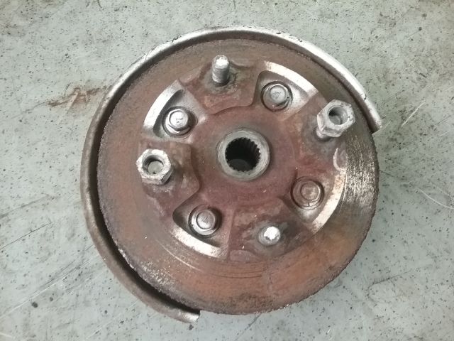 bontott SUZUKI MARUTI Jobb első Csonkállvány Kerékaggyal