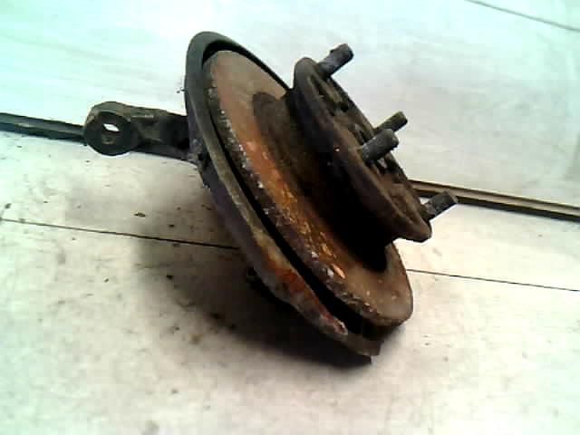 bontott SUZUKI MARUTI Jobb első Csonkállvány Kerékaggyal