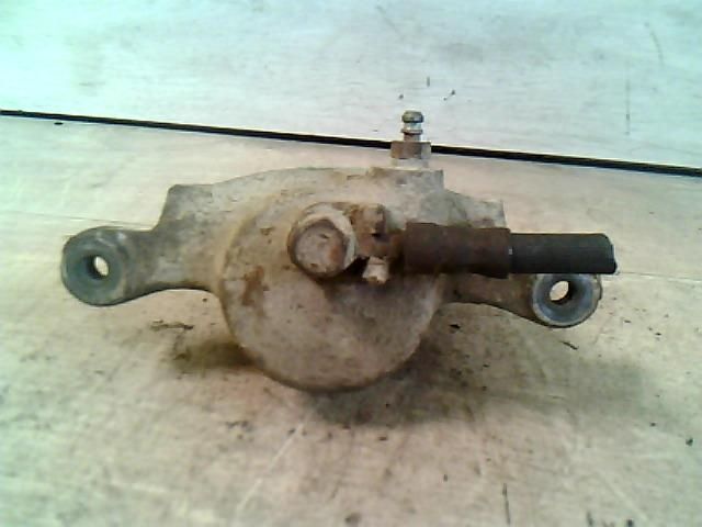 bontott SUZUKI MARUTI Jobb első Féknyereg Munkahengerrel