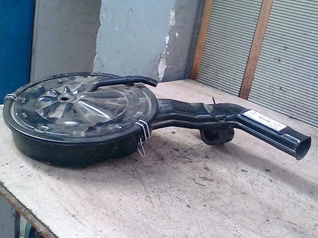 bontott SUZUKI MARUTI Légszűrő Ház