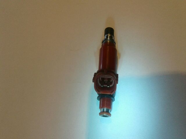 bontott SUZUKI MARUTI Porlasztó (1 db)