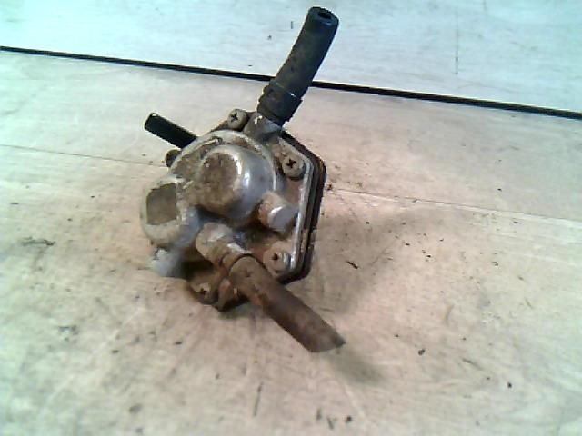 bontott SUZUKI MARUTI Üzemanyag Szivattyú