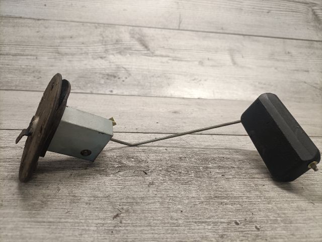 bontott SUZUKI MARUTI Üzemanyagszint Jeladó