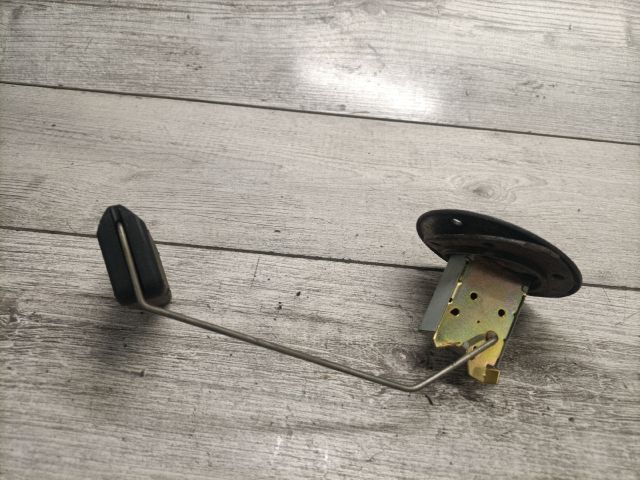 bontott SUZUKI MARUTI Üzemanyagszint Jeladó