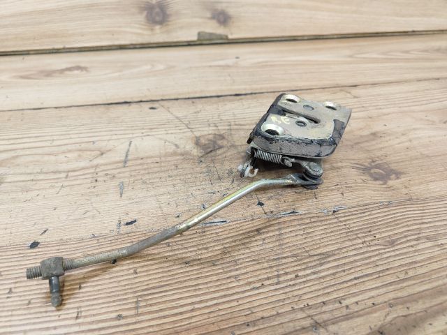 bontott SUZUKI MARUTI Bal első Ajtózár