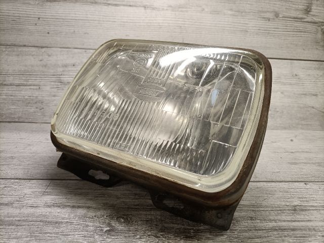 bontott SUZUKI MARUTI Bal Fényszóró