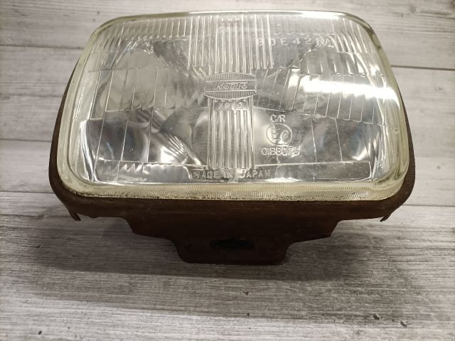 bontott SUZUKI MARUTI Bal Fényszóró