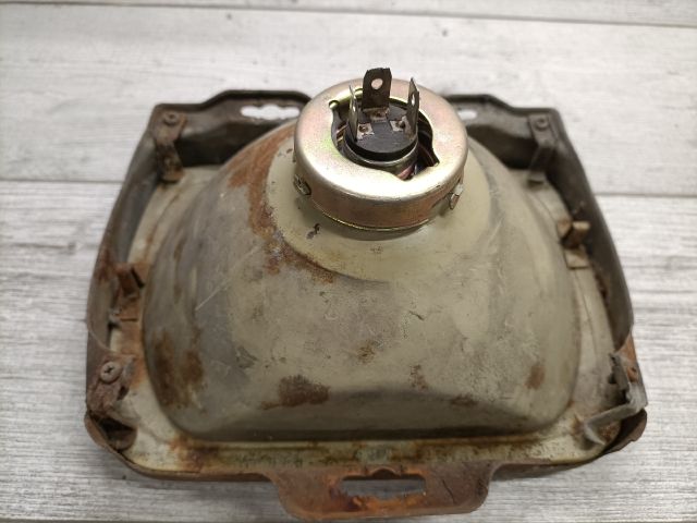 bontott SUZUKI MARUTI Bal Fényszóró