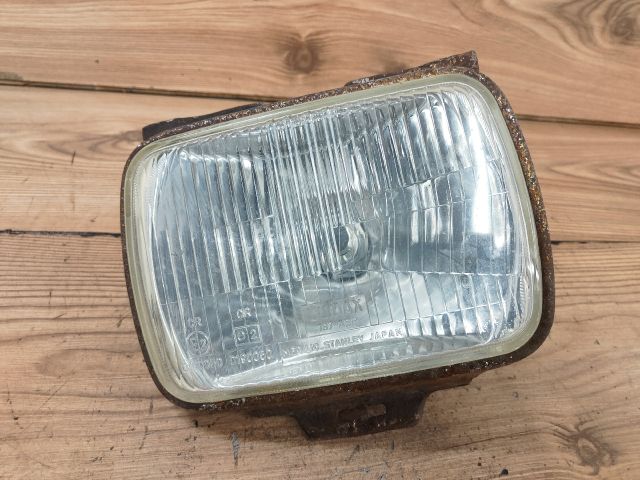 bontott SUZUKI MARUTI Bal Fényszóró