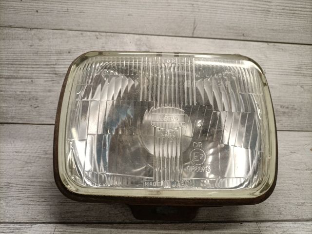 bontott SUZUKI MARUTI Bal Fényszóró