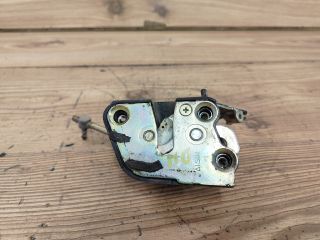 bontott SUZUKI MARUTI Bal hátsó Ajtózár