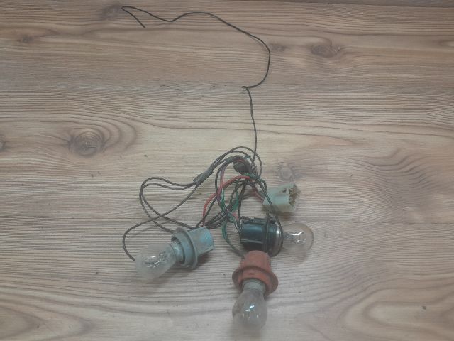 bontott SUZUKI MARUTI Bal Hátsó Lámpa Foglalat