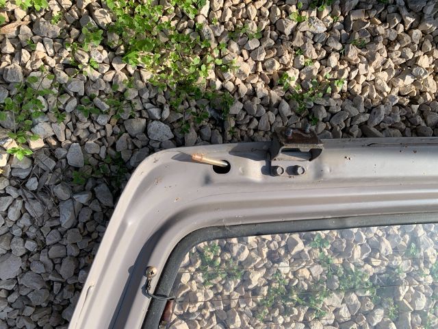 bontott SUZUKI MARUTI Csomagtérajtó (Üres lemez)