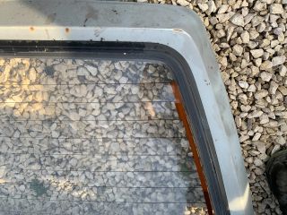 bontott SUZUKI MARUTI Csomagtérajtó (Üres lemez)