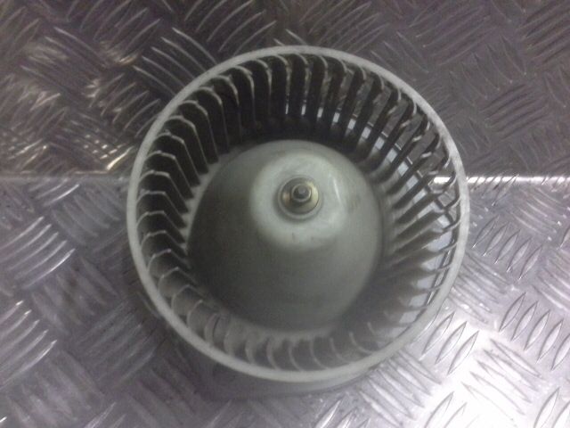 bontott SUZUKI MARUTI Fűtőmotor (Nem klímás)