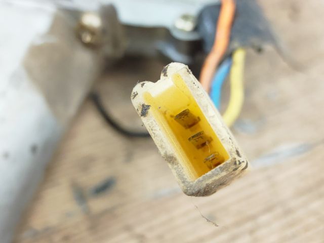 bontott SUZUKI MARUTI Hátsó Ablaktörlő Motor