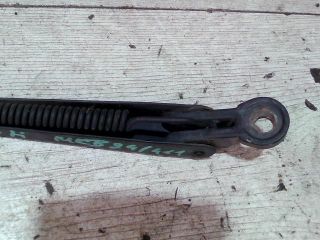 bontott SUZUKI MARUTI Jobb első Ablaktörlő Kar