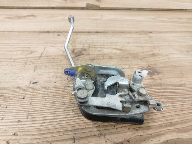 bontott SUZUKI MARUTI Jobb első Ajtózár