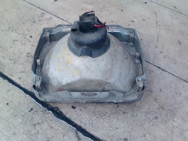 bontott SUZUKI MARUTI Jobb Fényszóró