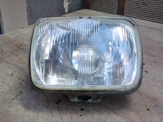 bontott SUZUKI MARUTI Jobb Fényszóró